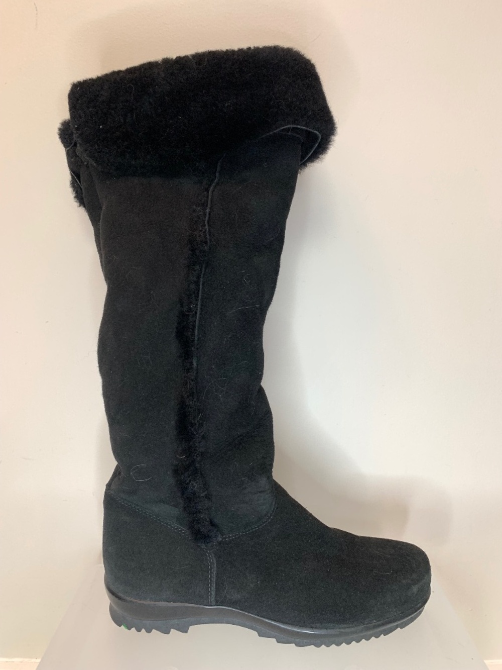 La Canadienne Suede Leather Black Shearling Lined Boot 8